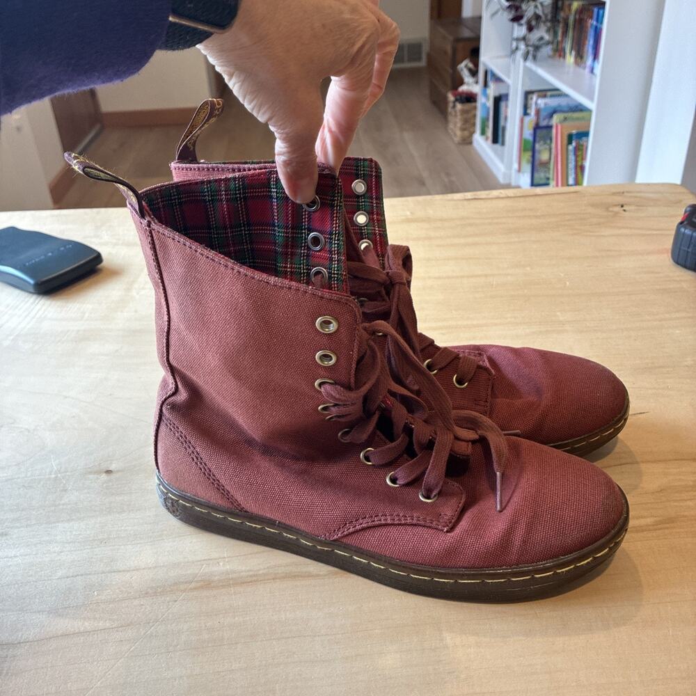 Dr. Martens Womens 8 Stratford Canvas Boots Plaid Lining